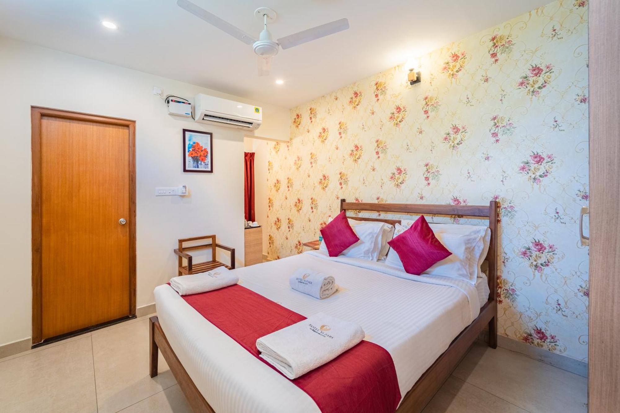 Hotel VI Park - City Centre Pondicherry Exterior photo