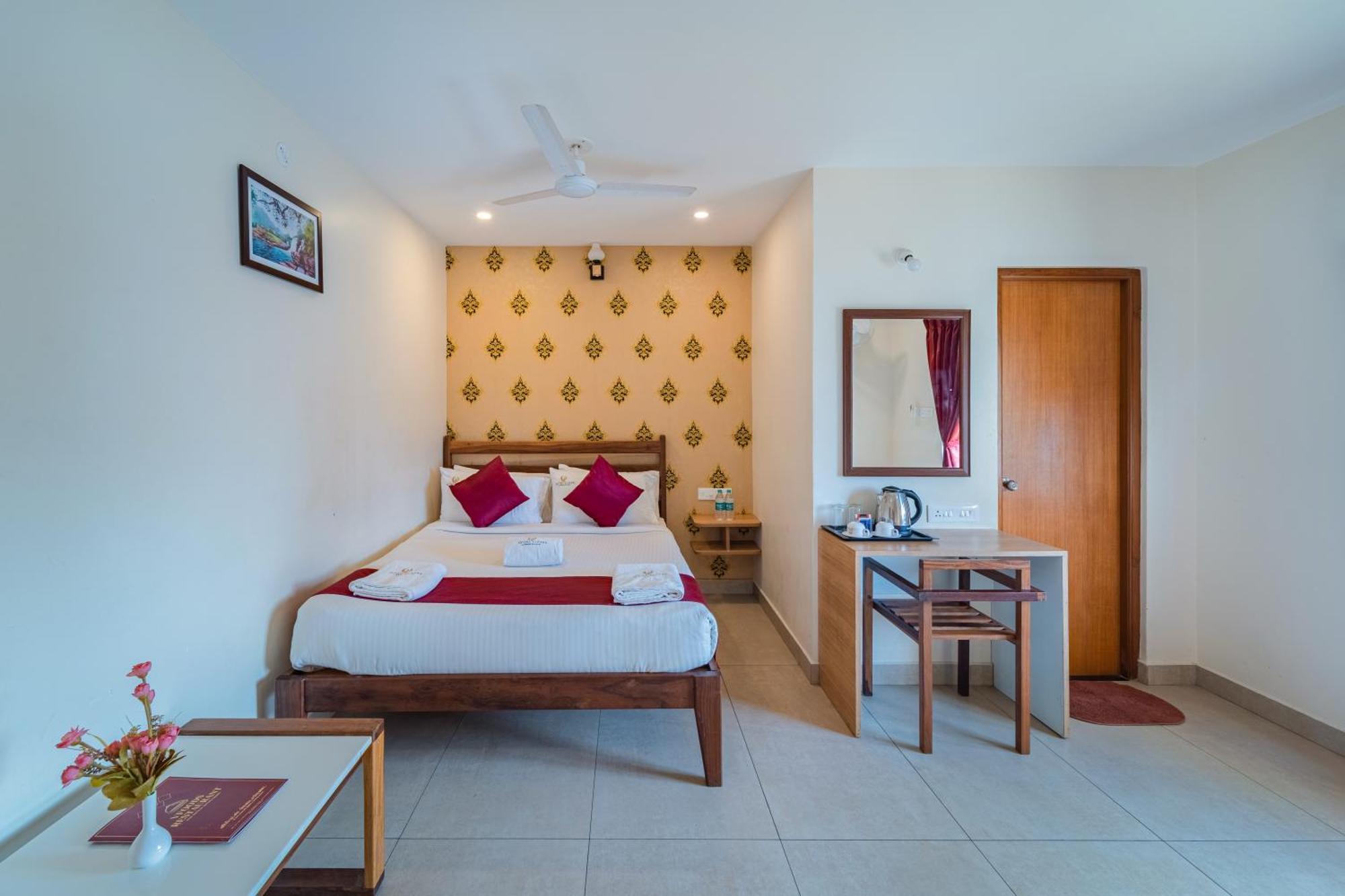 Hotel VI Park - City Centre Pondicherry Exterior photo