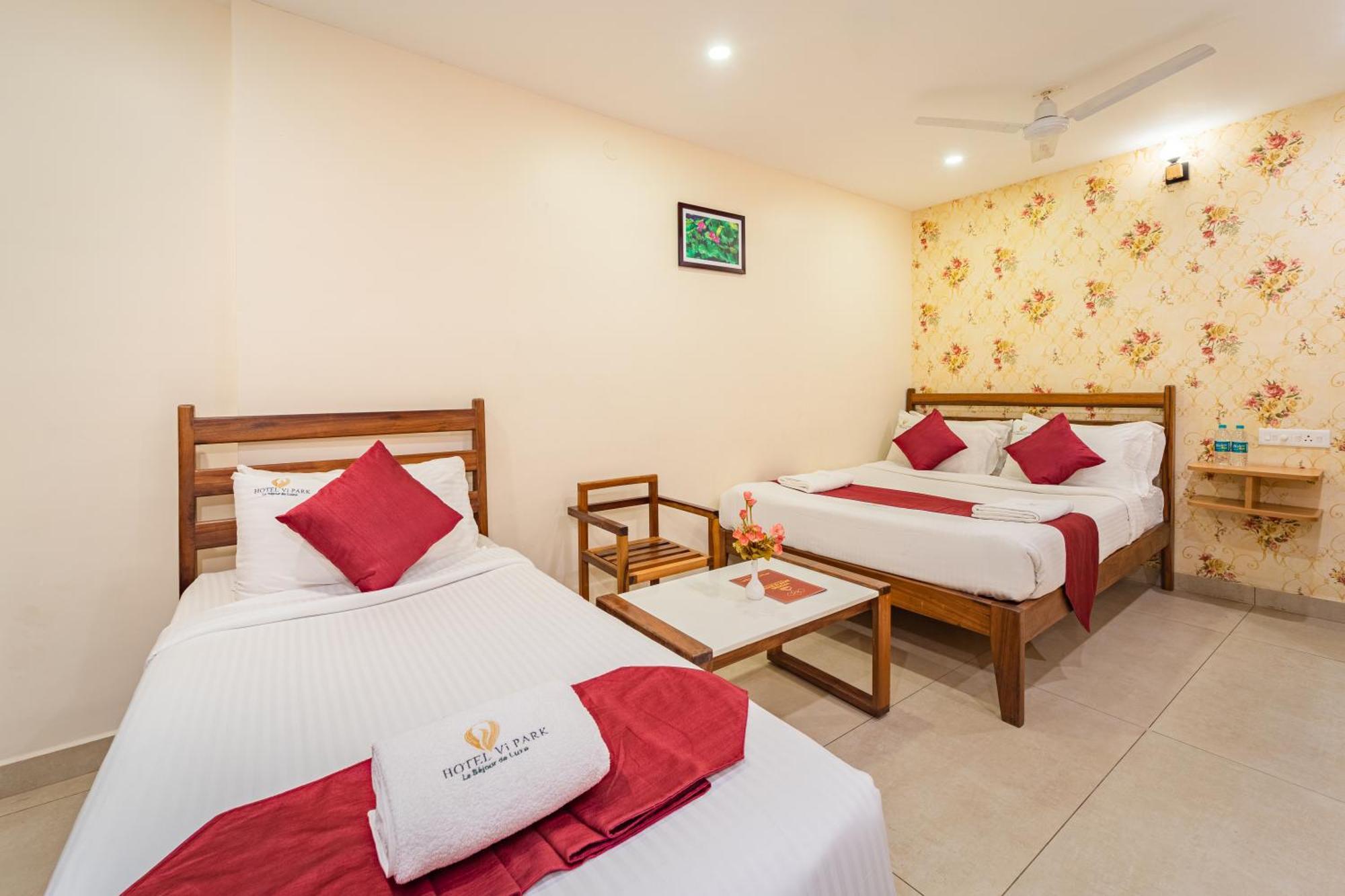 Hotel VI Park - City Centre Pondicherry Exterior photo