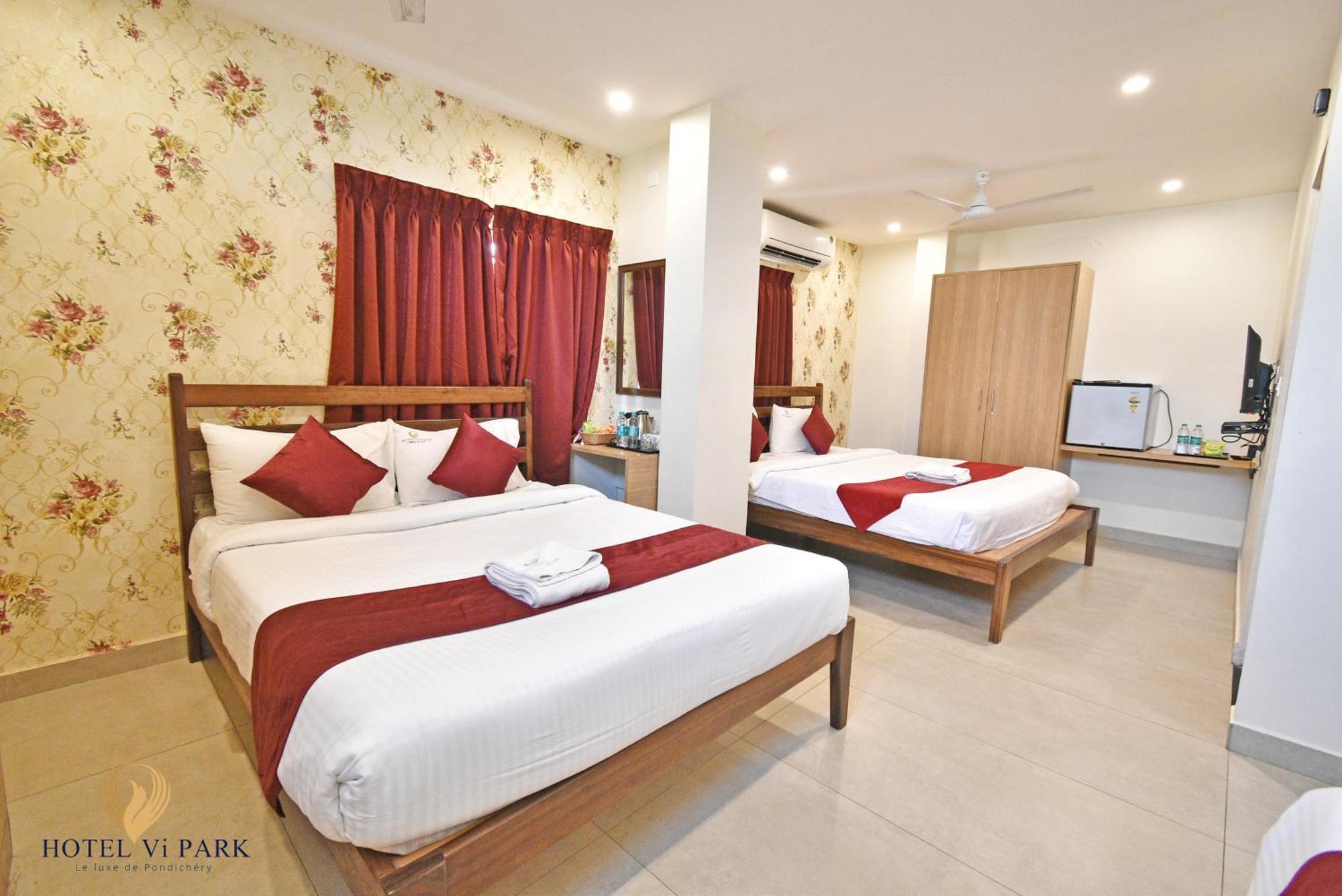 Hotel VI Park - City Centre Pondicherry Exterior photo